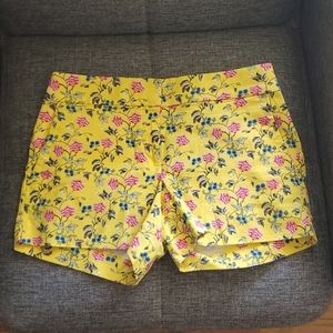 LOFT yellow floral shorts Size 2, XS